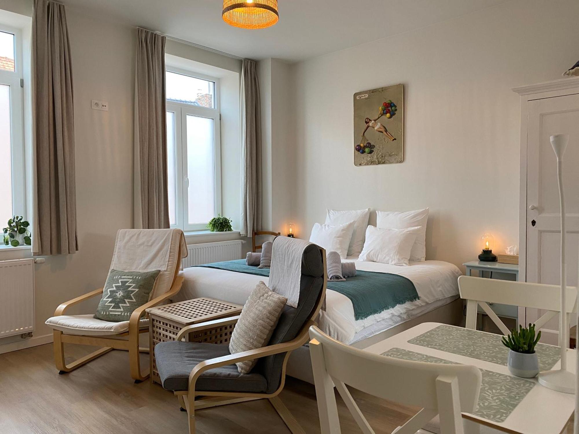 Logies-M Comfort Studios Inc Bikes B&B Oostende Exterior foto